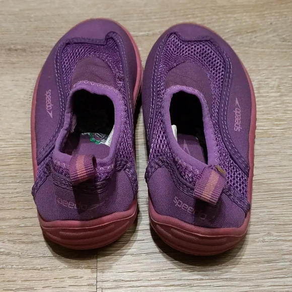Speedo girls water shoes little girl Large 9-10 - Picture 2 of 4